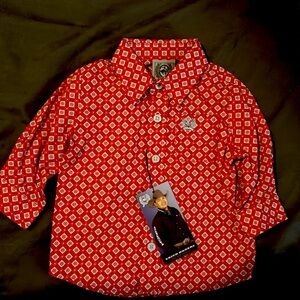 Cinch red button up shirt 🤠    3 to 6 months